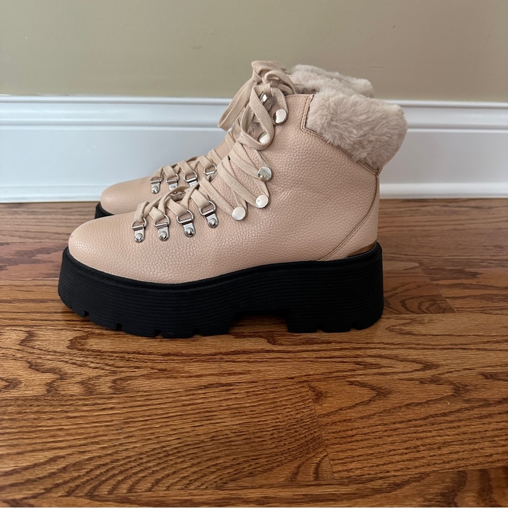 NWOT Katy Perry The Jenifer Lace Up Combat Booties in Pink Clay, Sz 8.5